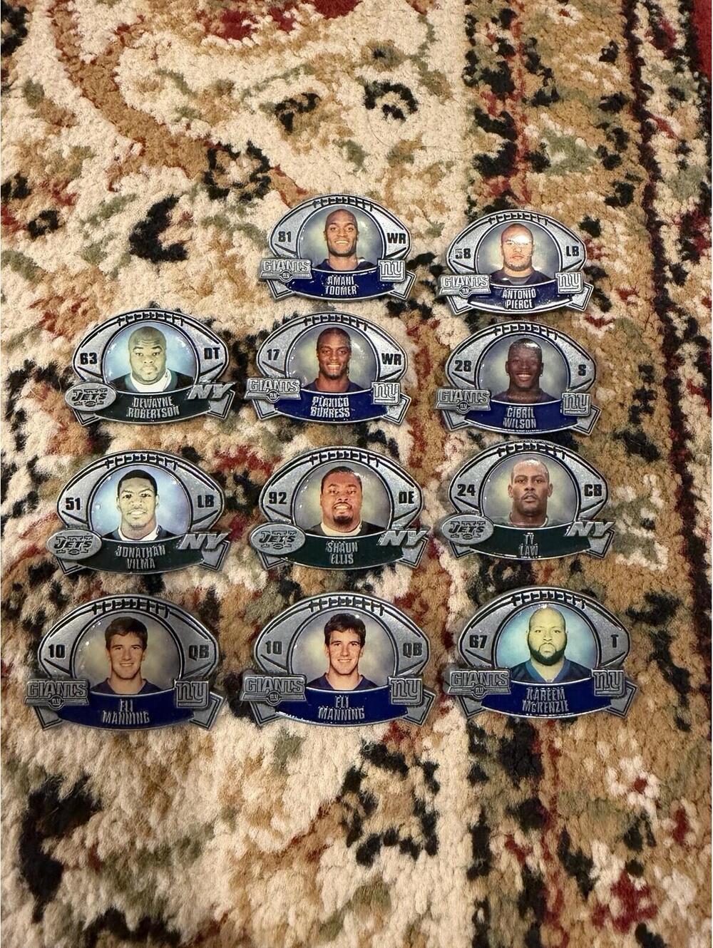 LOT OF 11 NY GIANTS/JETS NY ACTIVA PINS  ELI Manning Wilson Law McKenzie Ellis